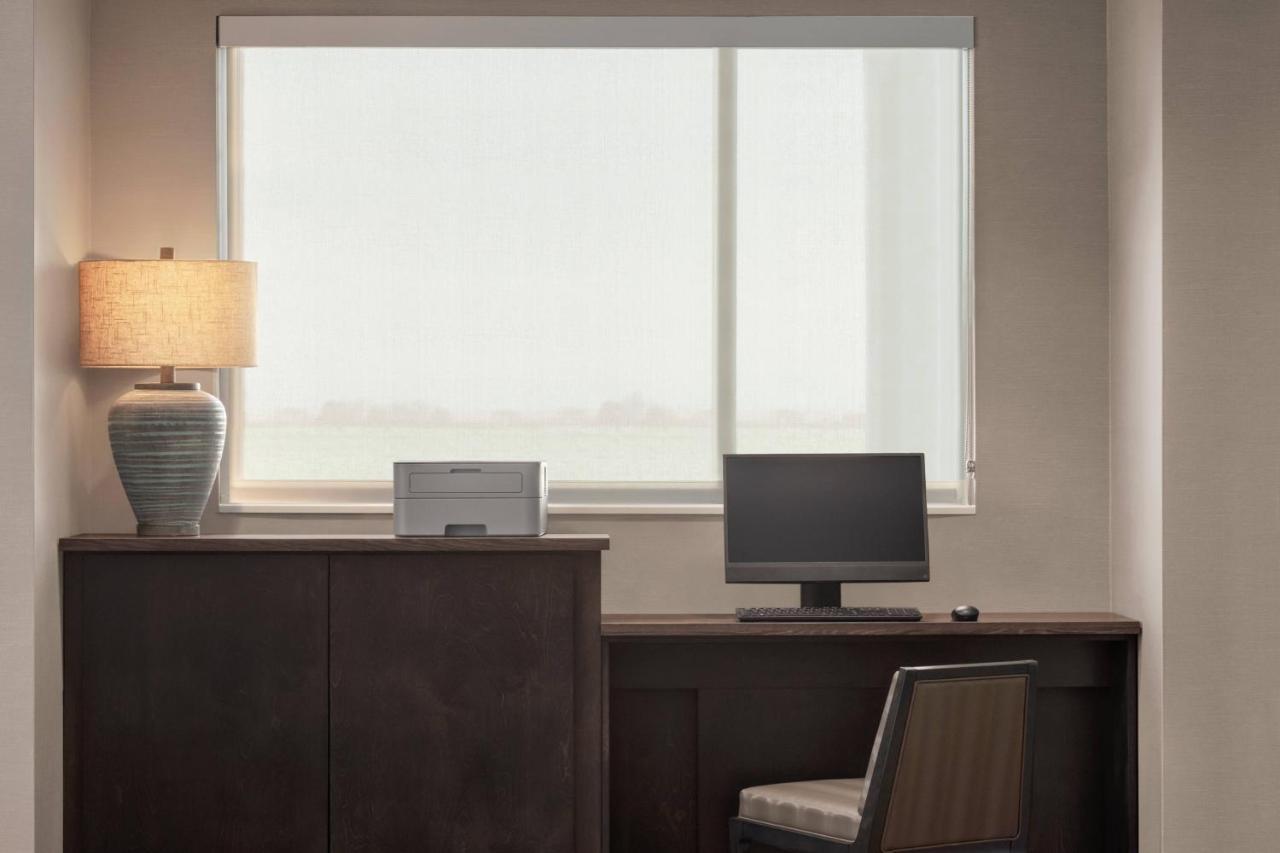 Residence Inn By Marriott Des Moines Анкени Екстериор снимка